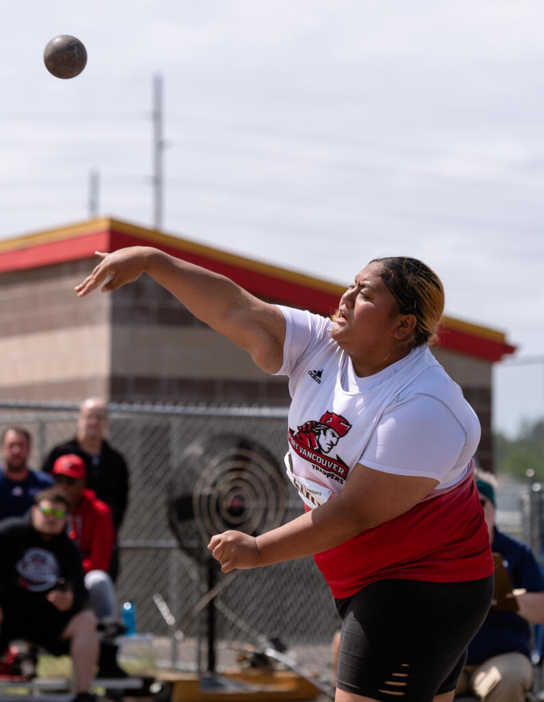 Championship Saturday started with a state title in overcast skies and ended with a thrilling relay victory in the evening sun. 

Camas' 4x400 relay are champs. So is Washougal's Sydnee Boothby. And Kelso wins its first 3A crown in girls track. 

columbian.com/news/2023/may/…