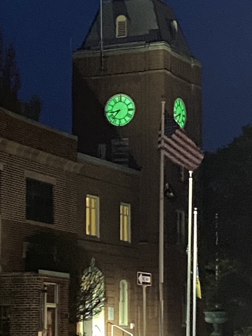 My @CityofMelrose went green tonight! Thank you @MayorBrodeur