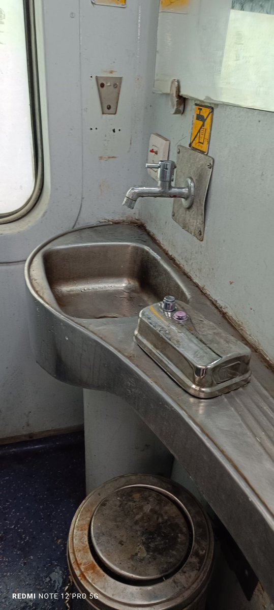 Washroom of train 04651, B3 coach, there are no handwash, not cleared washroom, coach is not cleaned, pls take action against this complain <a href="/RailMinIndia/">Ministry of Railways</a>