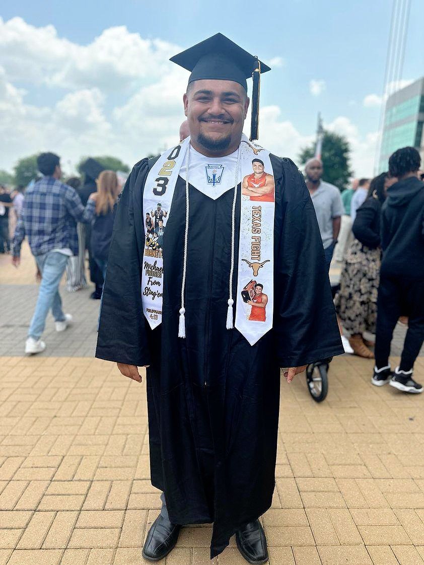 Seeing you close this chapter and ready to start college is so inspiring. I'm so happy for you kiddo, the drive you have is like no other. You did it and you make us so proud. I know you will do AMAZING things at UT🤘@mike95pinones #classof2023 #ProudParents #TeamPinones