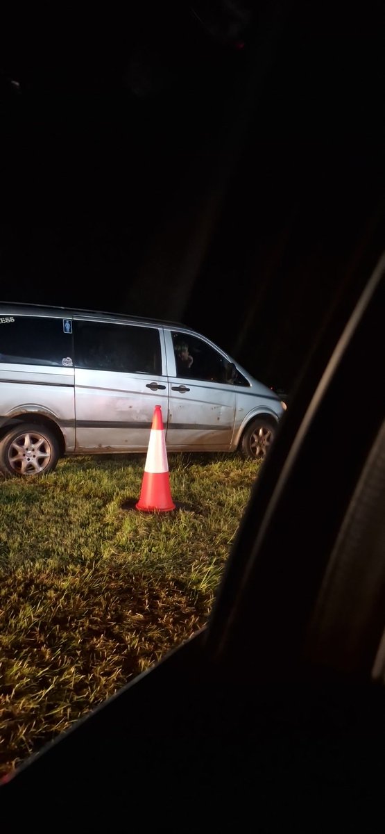 chevelle_jacobs's tweet photo. @SlamDunkMusic Please tell me this wasn't your traffic management plan... https://t.co/K8RuisM8oj