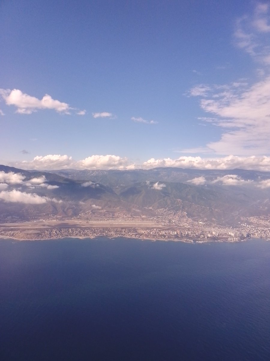 Castillo161190's tweet image. #SVMI #Maiquetia Que vista!