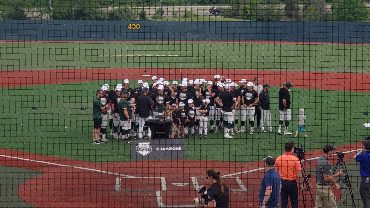 No matter how many events I work, there's always something great about seeing your Alma mater win a championship.

It was great filling in today to announce the #HLBase Tourney. The Wright State Raiders are the Champs!