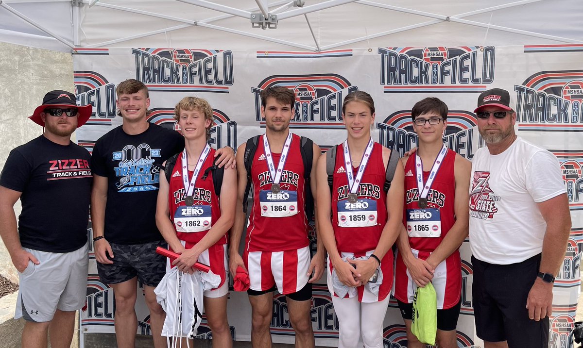 GDixon33's tweet photo. Congratulations to the Zizzer 4x100 meter relay team on their 6th place finish in the finals! We missed you Heston but you helped this group with your experience and leadership all year long! 3 sophomores with valuable experience!👀 https://t.co/8NNrV7wDGV