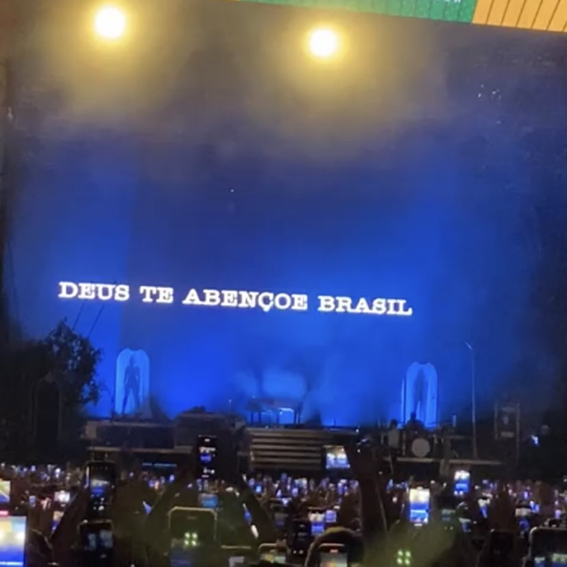 tracklist's tweet photo. 🚨 A LANA DEL REY INICIOU ABENÇOANDO O BRASIL! #MITA https://t.co/DFHPfifGN3