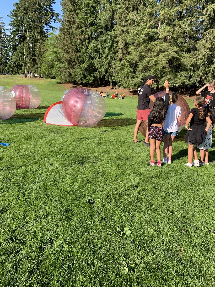 What a fantastic Family Fun Night⭐️ a huge thank you to our FFN committee and our awesome coordinator, Kim K☀️ #communitywellness #familiestogether #lifteachotherup <a href="/deltasd37/">DeltaSchoolDistrict</a>