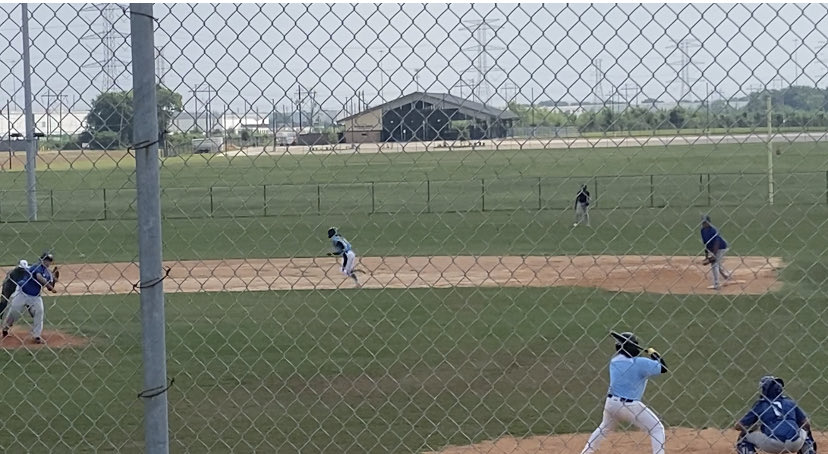 nsjackson1821's tweet photo. Summer Baseball has begun @DraftDayFactory @donojr9 beautiful day for baseball 💕💚💕💚⚾️⚾️⚾️ #proudmom #baseballlife #readyforthenextlevel #boundforgreatness https://t.co/iJoX87RgjS