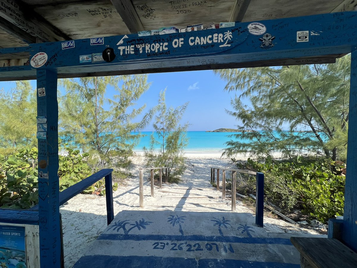 mendy_b68's tweet photo. @weatherchannel Tropic of Cancer-Little Exuma, Bahamas ❤️😍🌴 https://t.co/yg0MTSuSvC