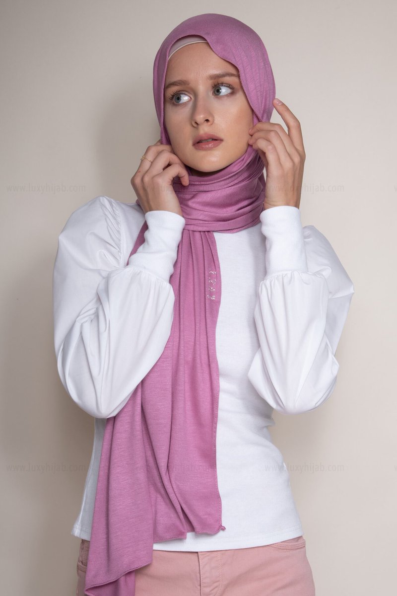 🥰

luxyhijab.com

.

#luxyhijabofficial #luxehijab #luxhijab #hijabs #hijabdubai #dubaihijab #dubaifashion #dubaifitfam #dubaimall #dubaiblogger #dubaishop #dubaiabaya #dubaikaftan #uaefashion #uaehijab #hijabuae #uaeonlinedeals #uae #uae🇦🇪 #mydubai