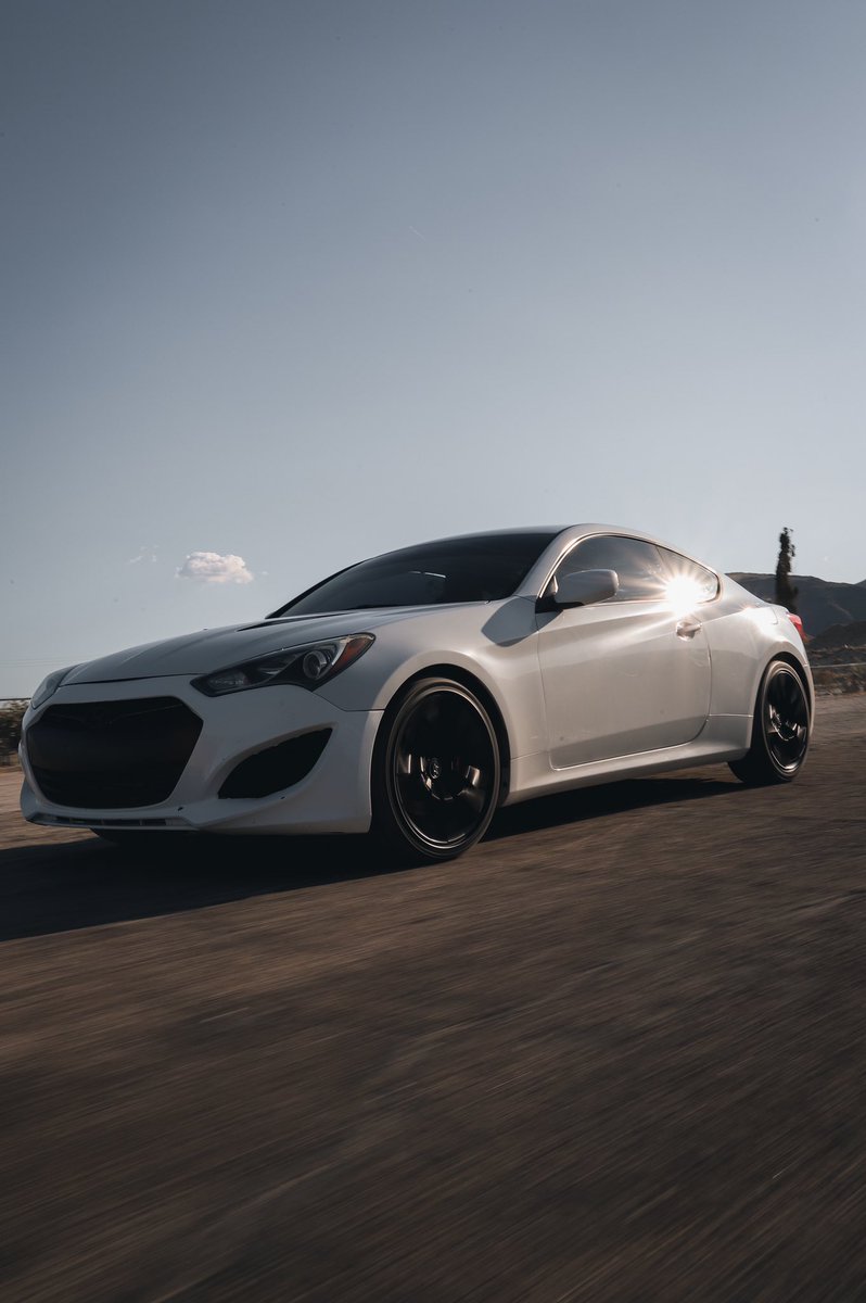 lilhotcheetos's tweet image. #Genesis #rspec 📸 first time trying to get a roller pic 😅