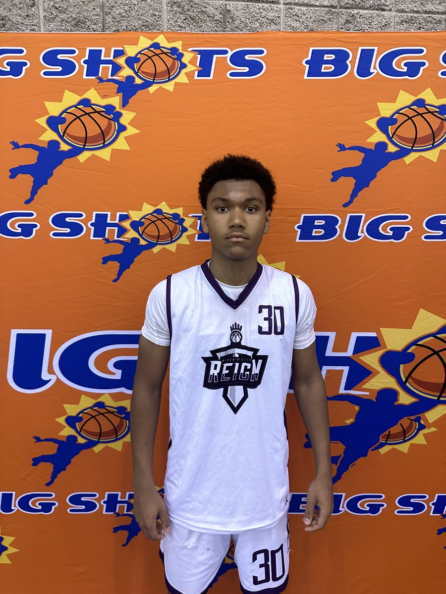 BigShotsGlobal's tweet image. #BIGSHOTS #VAMemorialClassic
15u
River city Reign (60)
#30 Arrie McWilliams - 15pts ( Game MVP )
Unity- Newton (37)
#4 Alonzo Bowlen - 16pts
