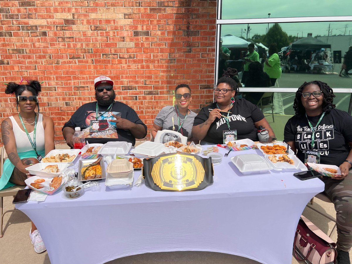 As my time in Indiana comes to a close, can’t think of a better way to be outside than judging the Black Owned Food Truck Battle Royale at Melanin in May! Well done NapTown!