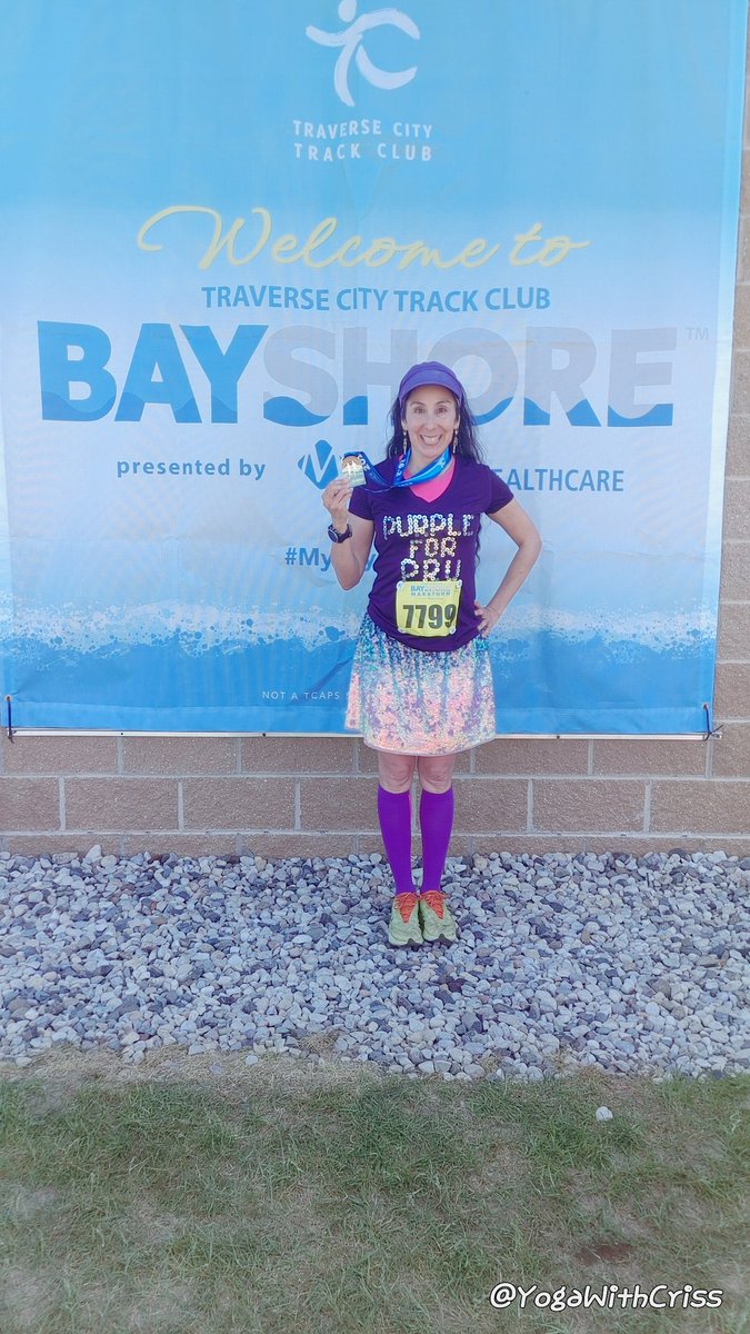 YogaWithCriss's tweet photo. ¿Les puedo catafixiar mi #balancechallenge de hoy por 42.19 km? Ni mi primer maratón me costó lo que este, pero si Pru no se rindió, ¿por qué lo haría yo? #BayshoreMarathon #PurpleForPru #PureMichigan
@Crisita20 @Nosoypelusa @RunnerDuvalier https://t.co/i84pTarrMF