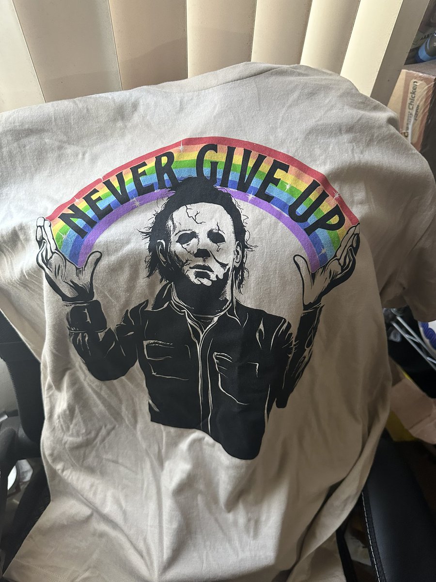 My brother came home with this shirt for me 😂 🎃 @Halloweenmovies @jamieleecurtis  #pride #michaelmyers