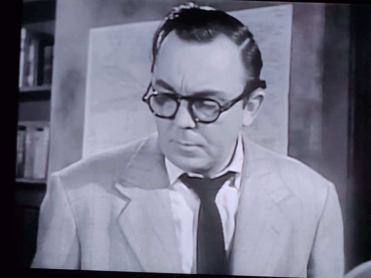 Still ticked the Atticus Finch part went to Gregory Peck.  #svenpals #Svengoolie