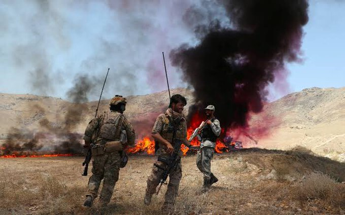 nachomdeo's tweet photo. Tropas talibanas atacaron el puesto fronterizo iraní en la zona de Nimroz y entraron en territorio persa. Se registraron ataques en varios puntos de la frontera común de 900 kilómetros y los combates continúan. Sale un hilo para explicar un conflicto complejo y poco conocido https://t.co/wHJMfttect