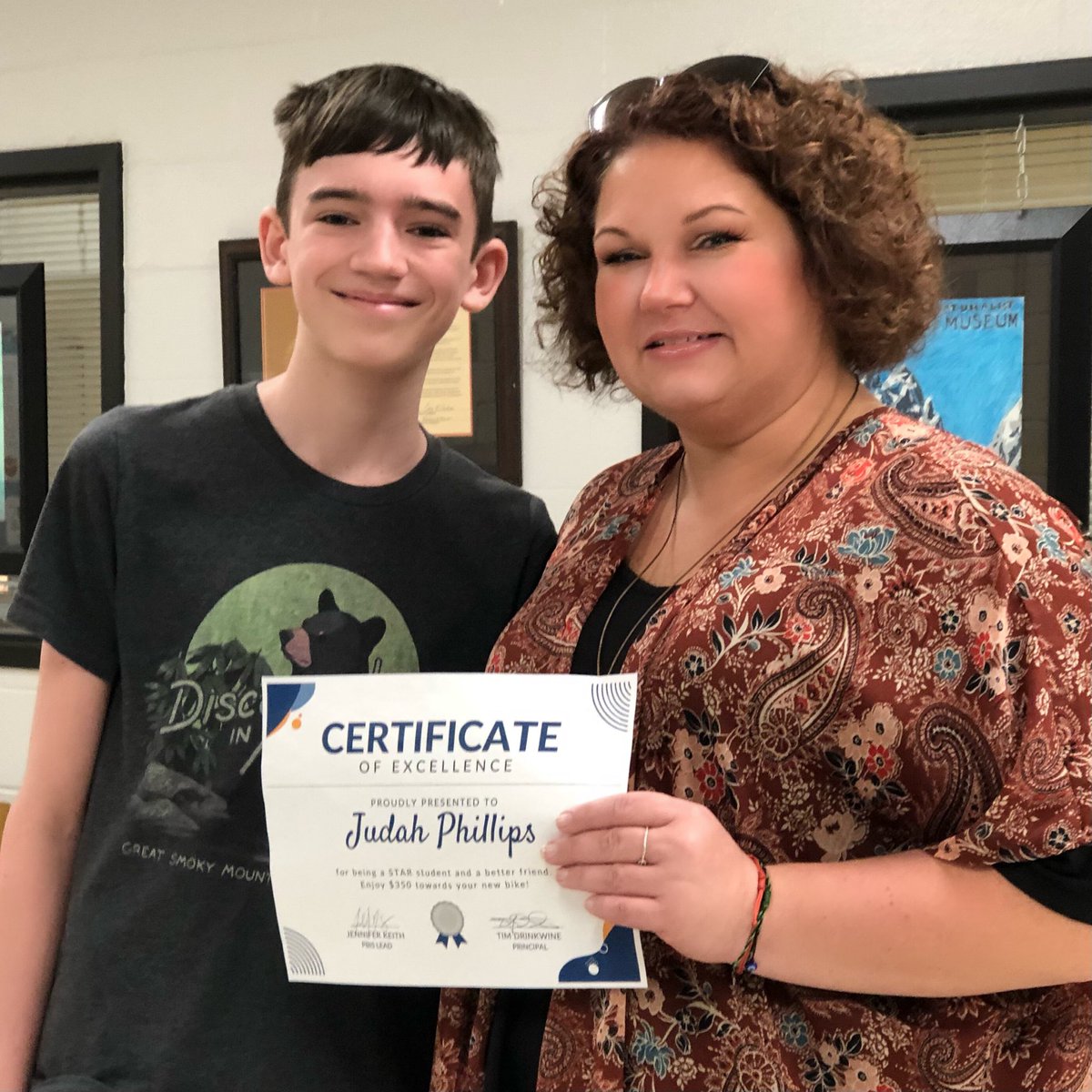 wcsGMSjk's tweet image. So proud of Judah 4 not only being a great student, but a great friend! He won a Switch in our PBIS drawing &amp;amp; immediately gave it to his friend so they could play together. We rewarded him with $$ towards a new bike. #KindnessPays #GMSgenerals #22generals23 #GeneralsLead