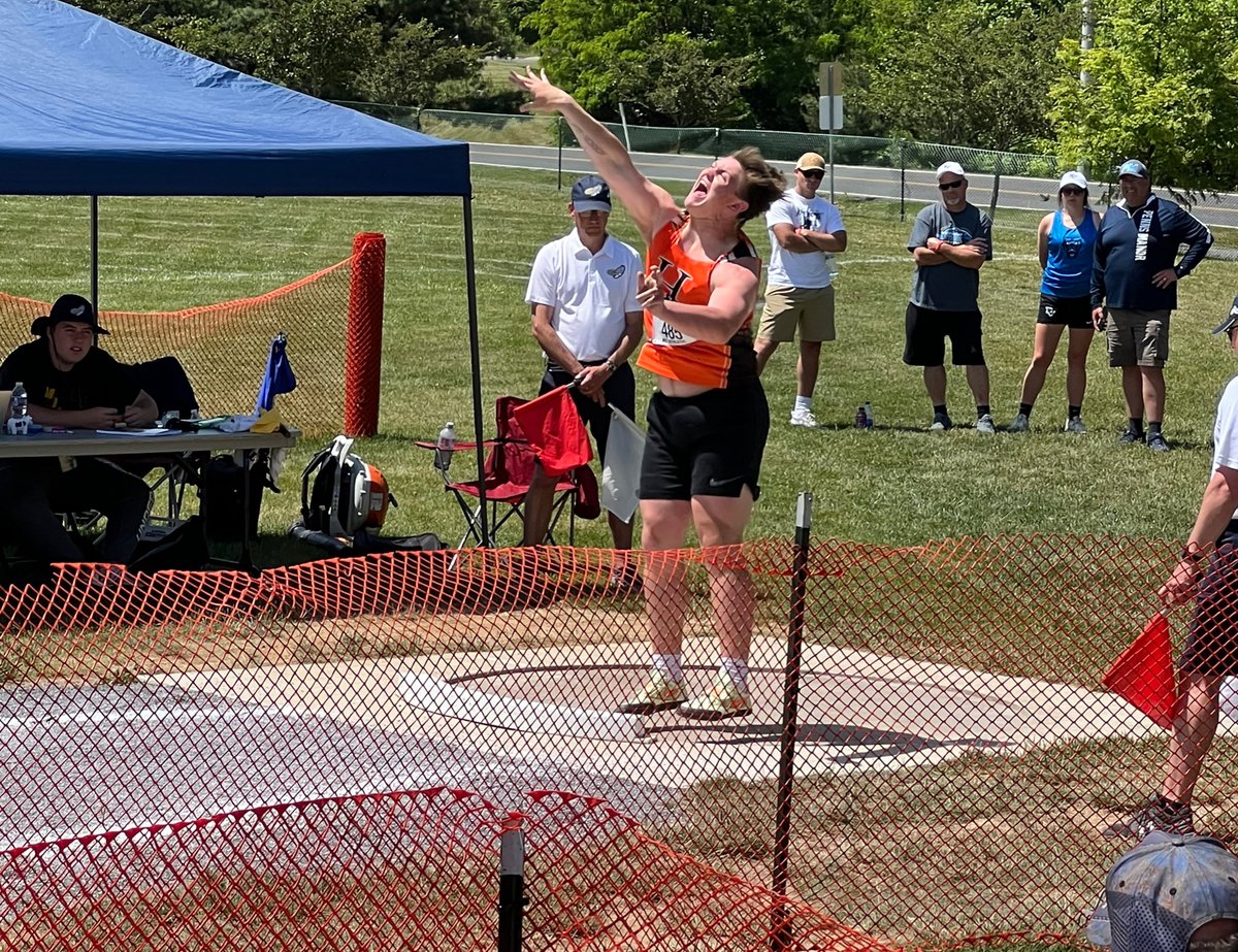 HCPrincipals's tweet photo. Nick Krahe ends his high school career with a 52-1 shot put throw, taking 4th in the State. #HCBeTheOne #HCProud https://t.co/Wh7OnNsmi7