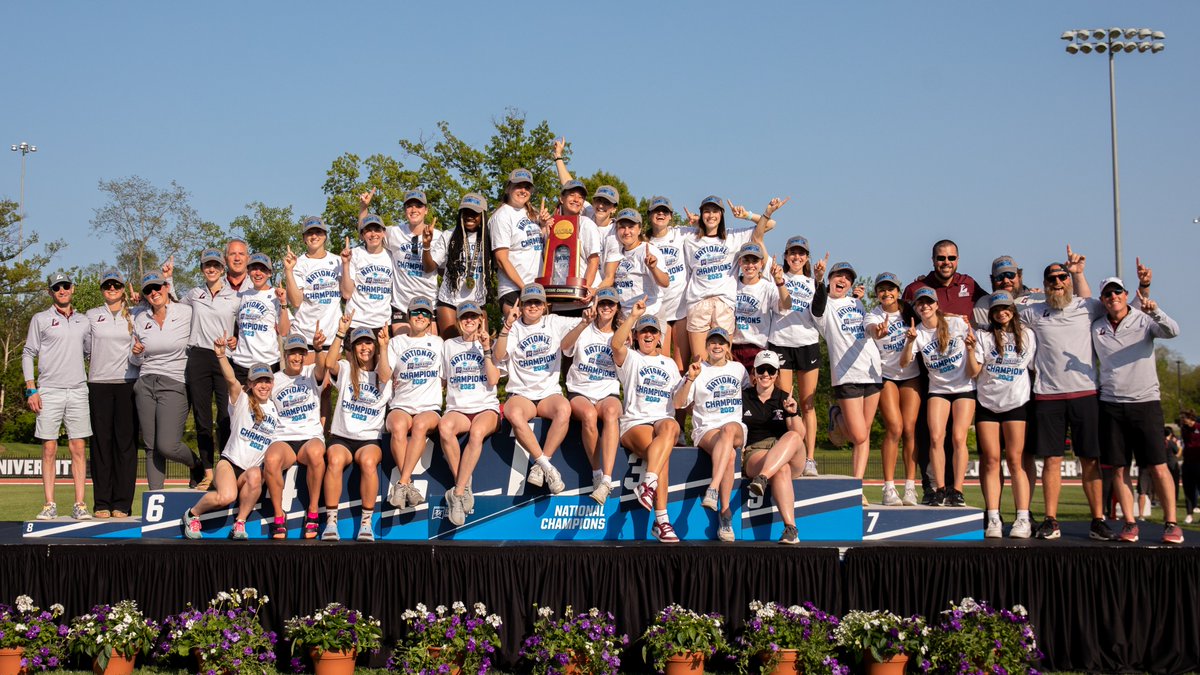 UWLAthletics's tweet photo. @UWL_WomensTrack wins its fourth NCAA Division III Outdoor Championship. Go Eagles! https://t.co/s2QFyWBoQq