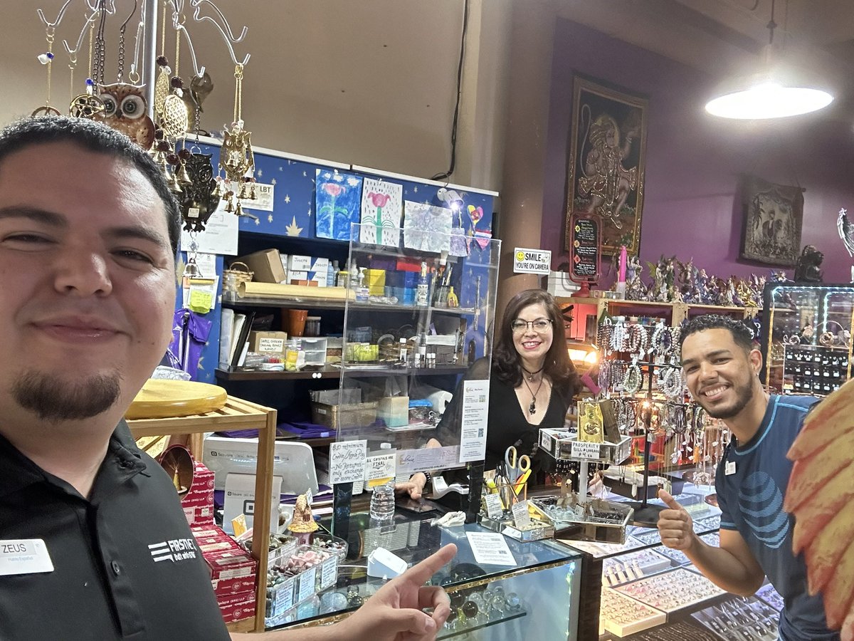 GeorgeDelr's tweet photo. A successful fiber week for Dadeland!!
Showing our local businesses and the community what ATT fiber can do for them!! π₯π₯@One_FLA #OneFLABIZ https://t.co/8sntSyJjAH