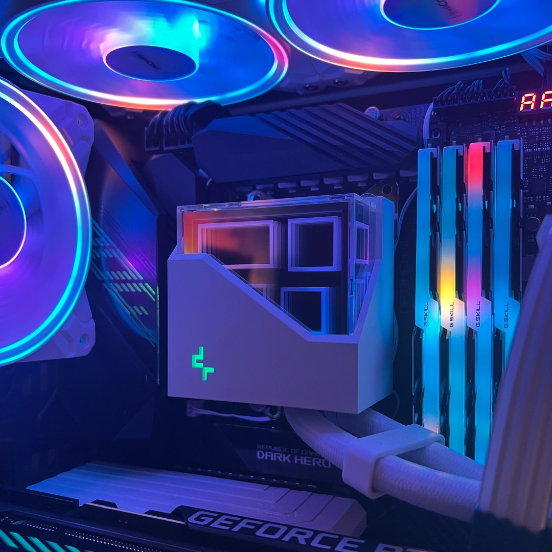 DeepCoolNA's tweet photo. Mesmerizing color scheme🌈

AIO: LT WH
Fans: CF120 PLUS WH

#deepcool #LT520WH #LT720WH #pcgamer #gamer #pcgamer #pcgaming #gamingcommunity #gamerlife #pcsetup #fyp https://t.co/fA1clPsk54