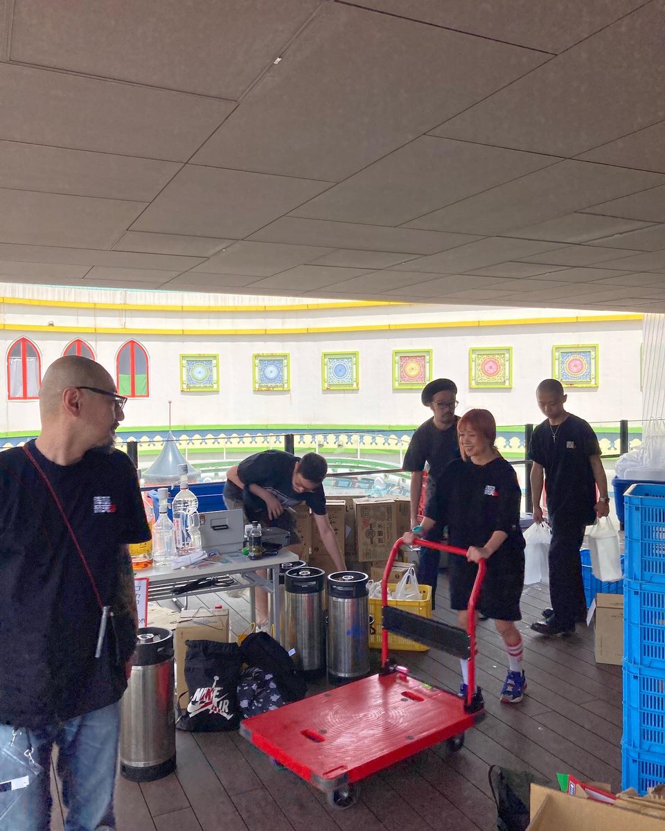 浅草音天花やしき2023 Day2

昨日も満員御礼ありがとうございました！
今日も最高なラインナップで浅草を盛り上げます。オープンにむけて、ただいま絶賛準備中！✨

DAY2🗓開場12:00/開演12:30
当日6300円