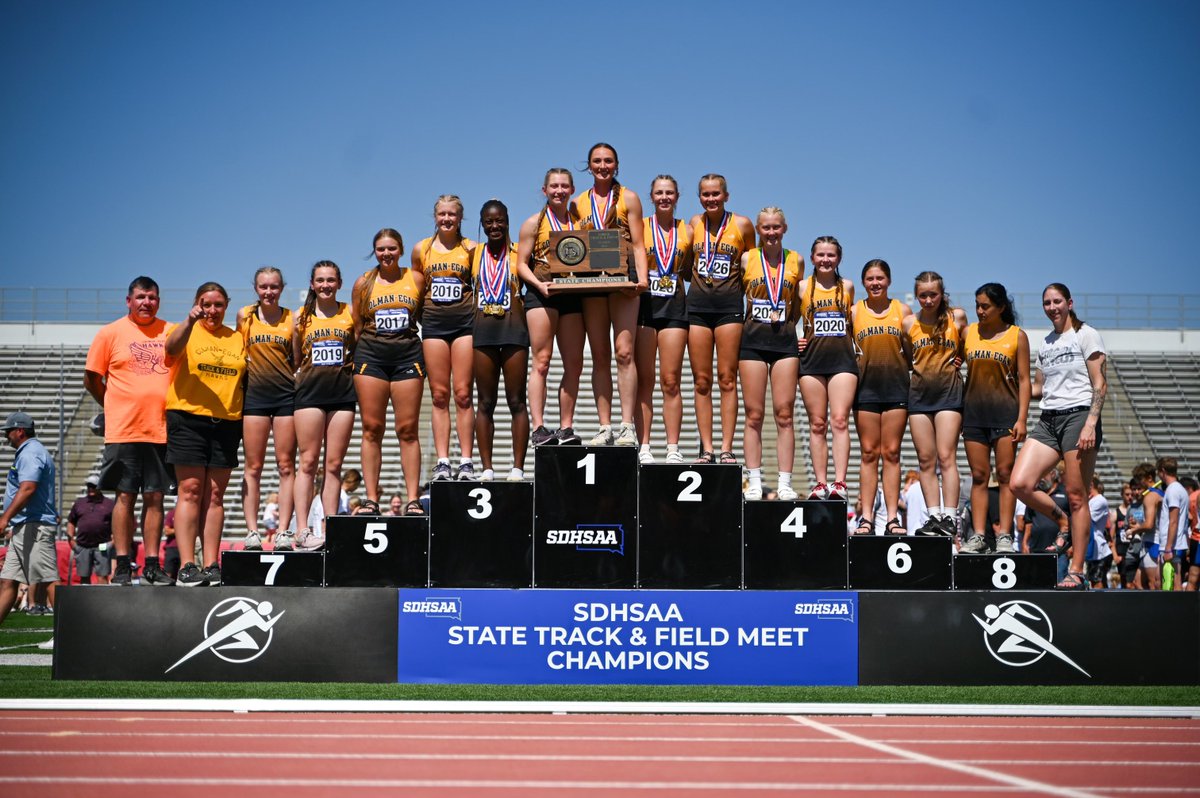 DigitalZSD's tweet photo. The Colman-Egan Hawks are the Class B State Champions 🙌 https://t.co/vqB7QZBToW