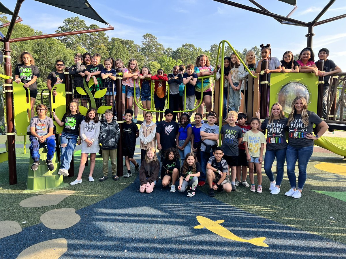 What a great year we had with these soaring 4th grade eagles! Off to 5th! <a href="/HumbleISD_EGE/">Elm Grove Elementary</a> <a href="/HumbleISD/">Humble ISD</a> <a href="/ege_Jackson/">Holly Jackson</a> #egeglows