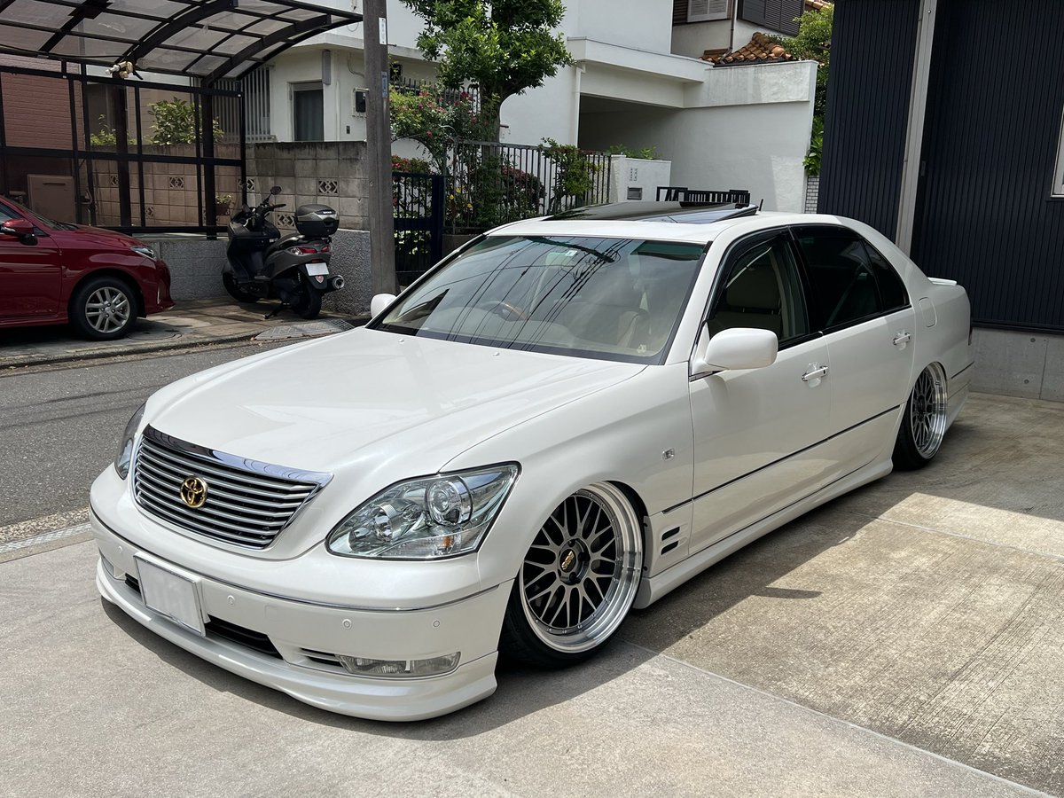 BBSSUPERRS's tweet photo. セルシオ30後期
トムススーパーチャージャー
トムスハーフスポイラー
BBS LM 19インチ
ミシュランPS4S
オプティマ
ワンオフエアインテーク
玄武フロントアッパー
良い感じです✨ https://t.co/kXcNM32Act