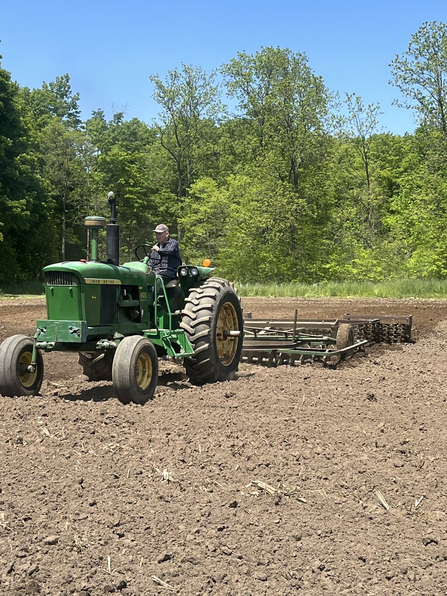 He is 91, bought that 4020 off the showroom floor in 1969 with an envelope full of cash. Brought it home and put 13,000 hrs on it in his farming career. His passion for this industry is truly amazing.