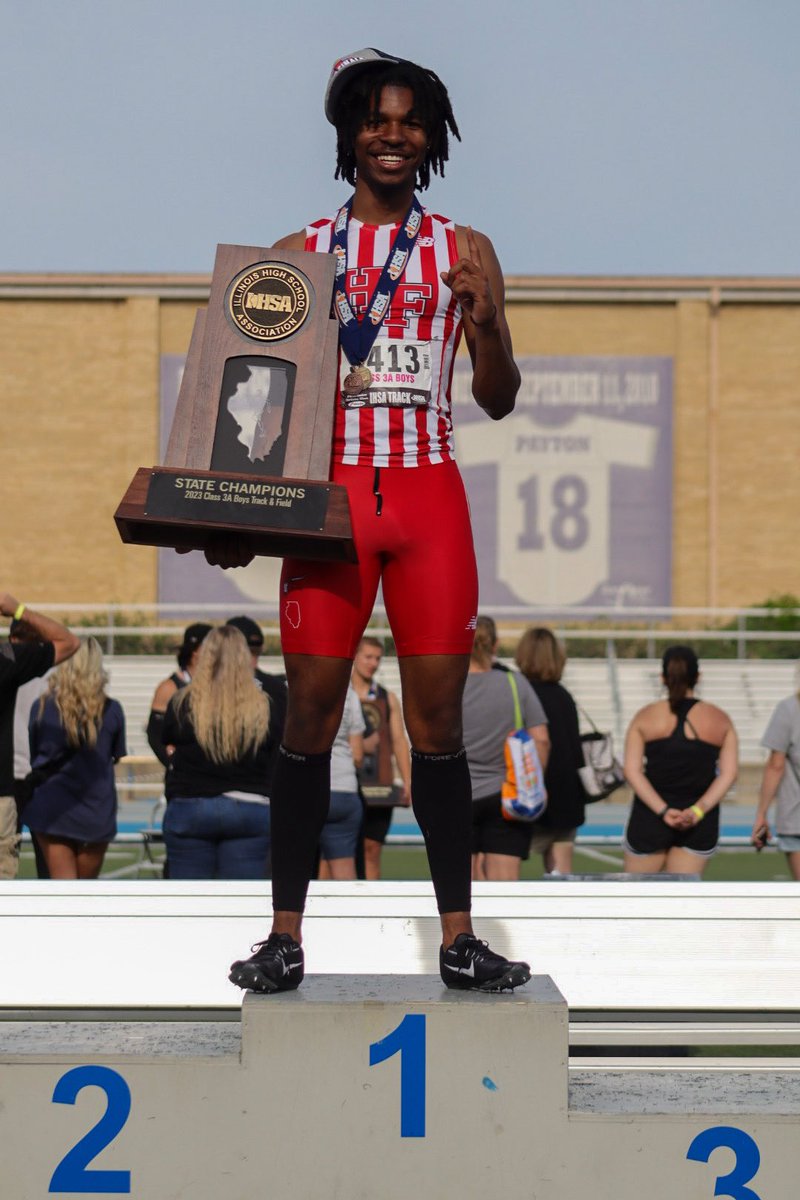 ky1e_murry's tweet photo. What a way to top off my senior year. I couldn’t ask for better coaches or teammates. My love will be there for everyone always. “Zip” signing out… @HFtrack_field https://t.co/JdLUccfQHP