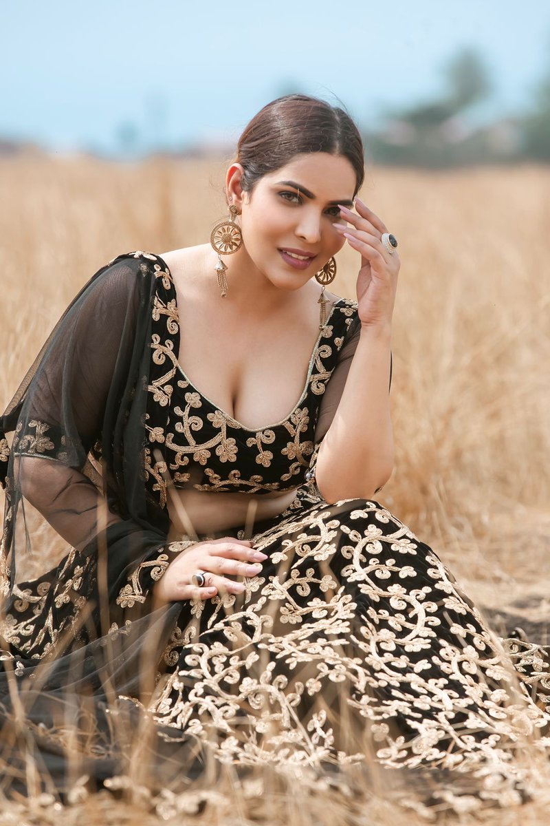 Aaria K Actress: Apart from Bollywood, popular in Punjab industry too

livemint24.com/aaria-k-actres…