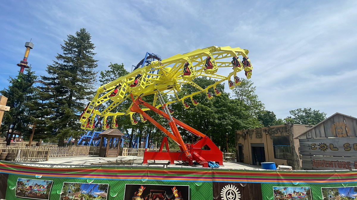 BuckeyeCoaster's tweet photo. Sol Spin Commissioning and Testing at @KingsIslandPR in the new Adventure Port area of the park. So cool to see it test in person today! #Kingsisland #Adventureport #solspin #zamperlarides
@zamperlarides https://t.co/ugSy5DGh3Z