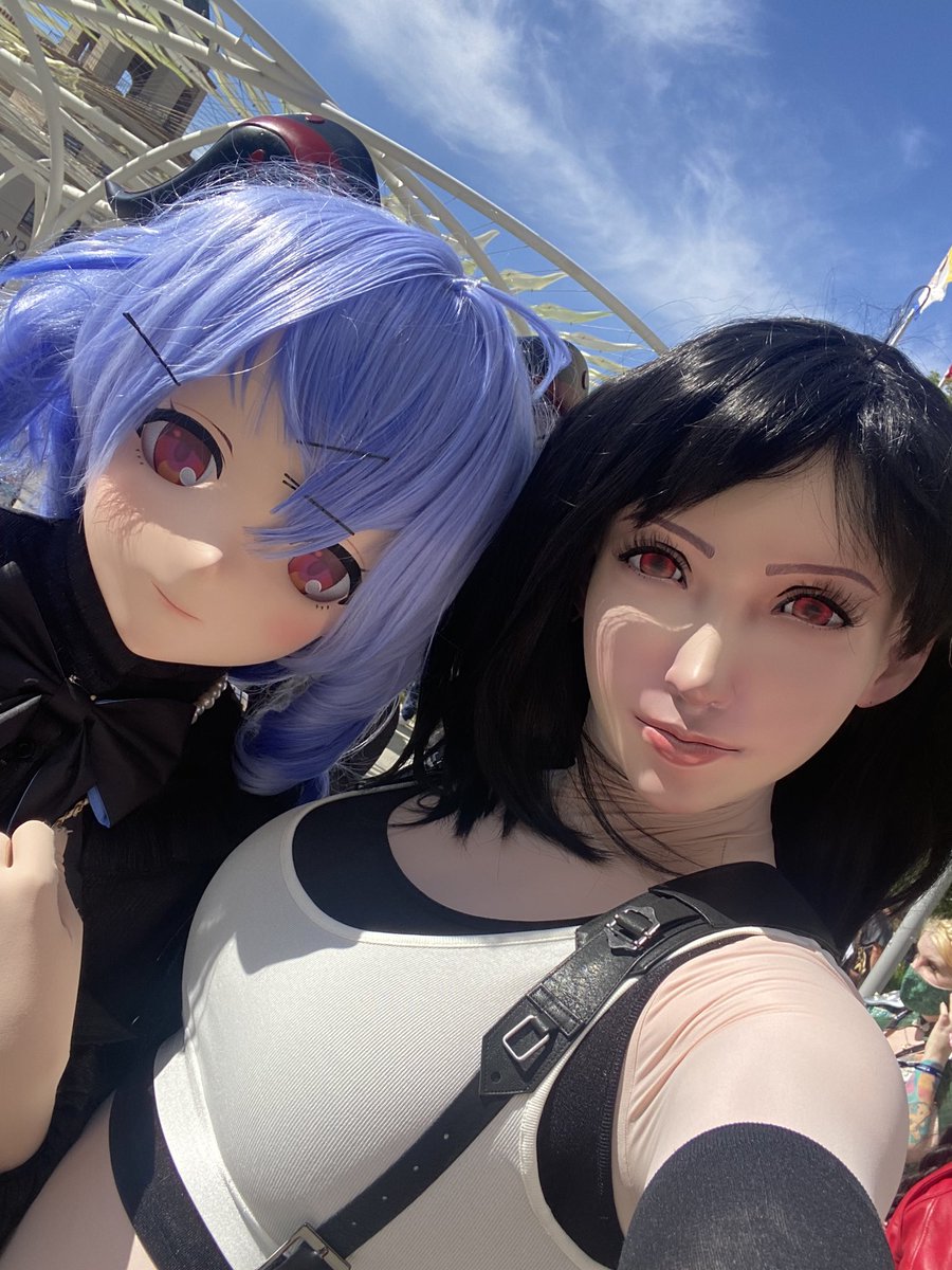 Assorted selfies with cute anime girls at #Fanime2023