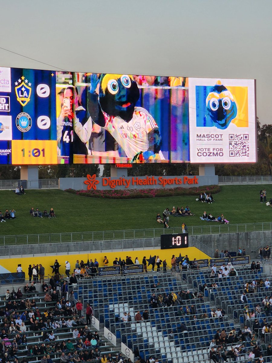 Those one is underway in LA!
'1 | 0-0 | #LAvCLT | #MLS | #LAGalaxy| #ForTheCrown