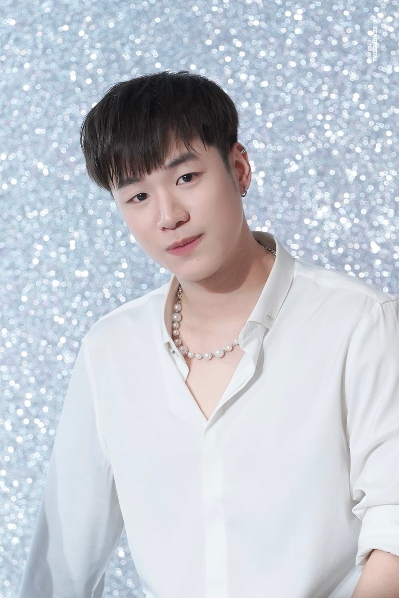 jira_123456's tweet photo. วันนี้ 28/5/2566 ขอให้เป็นวันที่ดีอีกวันนะ มีความสุขกับทุกอย่างที่ทำ เอ็นจอยกับทุกสิ่ง  ทุกคนล้วนถามหาความสุข หารู้ไม่ความสุขก็อยู่รอบตัวเรานั่นแห���ะ อยู่ที่ว่าเราจะมองทุกข์หรือสุขมากกว่ากัน ยิ้มยิ้ม 😀😀
@seng_wichai  #Seng_wichai  #เซ้งวิชัย https://t.co/5RfRuf6y7Y