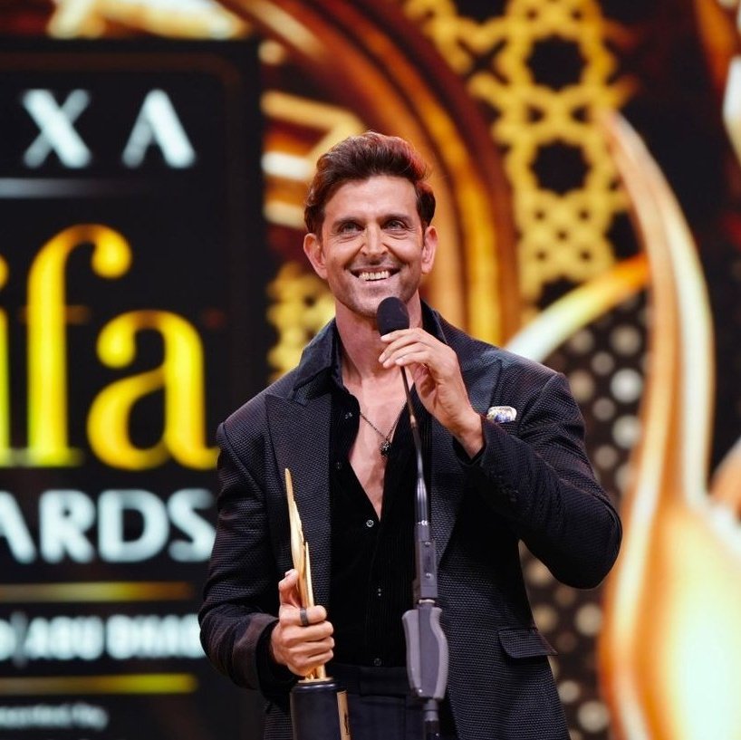 Congrats to the extremely talented @iHrithik, the true embodiment of versatility, as he lifts the IIFA trophy under the category - 'Performance In A Leading Role - Male' for his phenomenal portrayal in the action-packed film #VikramVedha.

#IIFA2023 #IIFAONYAS #HrithikRoshan𓃵