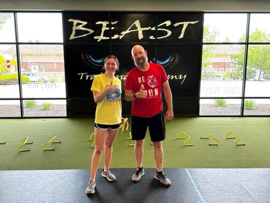 MadisonYusko's tweet photo. Paid tribute to the troops today! Completed the Murph with my trainer this morning. @LenoxPt https://t.co/kNuz5RflXf