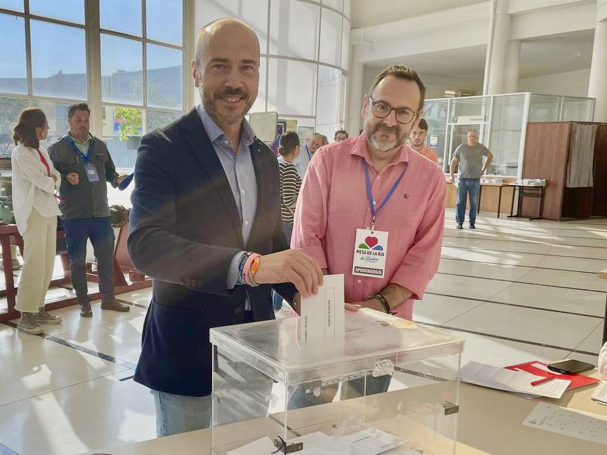 “Ha llegado el día en el que elegimos en libertad y en democracia la #Huelva que queremos” @RGavilanMRH 

#eligeHUELVA