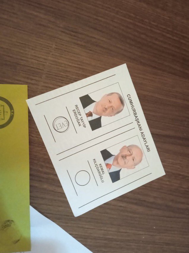 Anketimsi's tweet photo. Aile baskısı gören gençler için İKİNCİ TUR Erdoğan oy pusulaları https://t.co/DtOYltjJyS