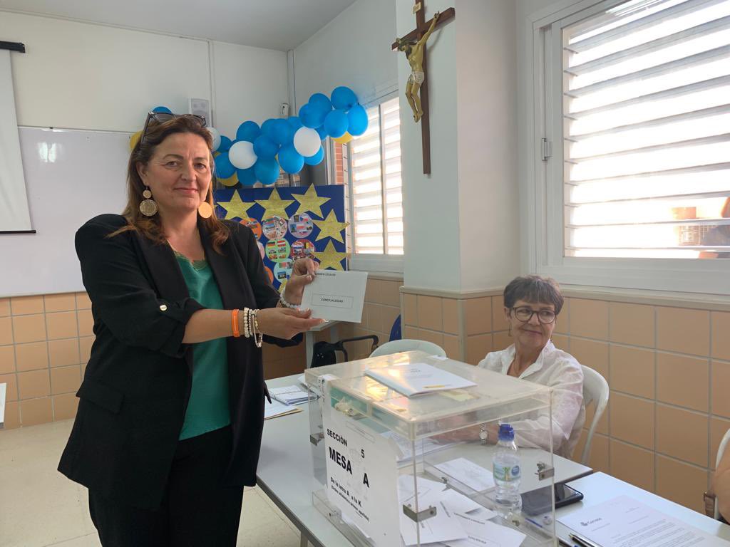 🗳️ Verónica Gómez ya ha votado y ha animado a todos los ejidenses a que hagan lo mismo. 

💪🏻 “Es un día muy importante, celebramos la fiesta de la democracia con positivismo y esperamos que todos los ejidenses salgan a votar con
responsabilidad”.