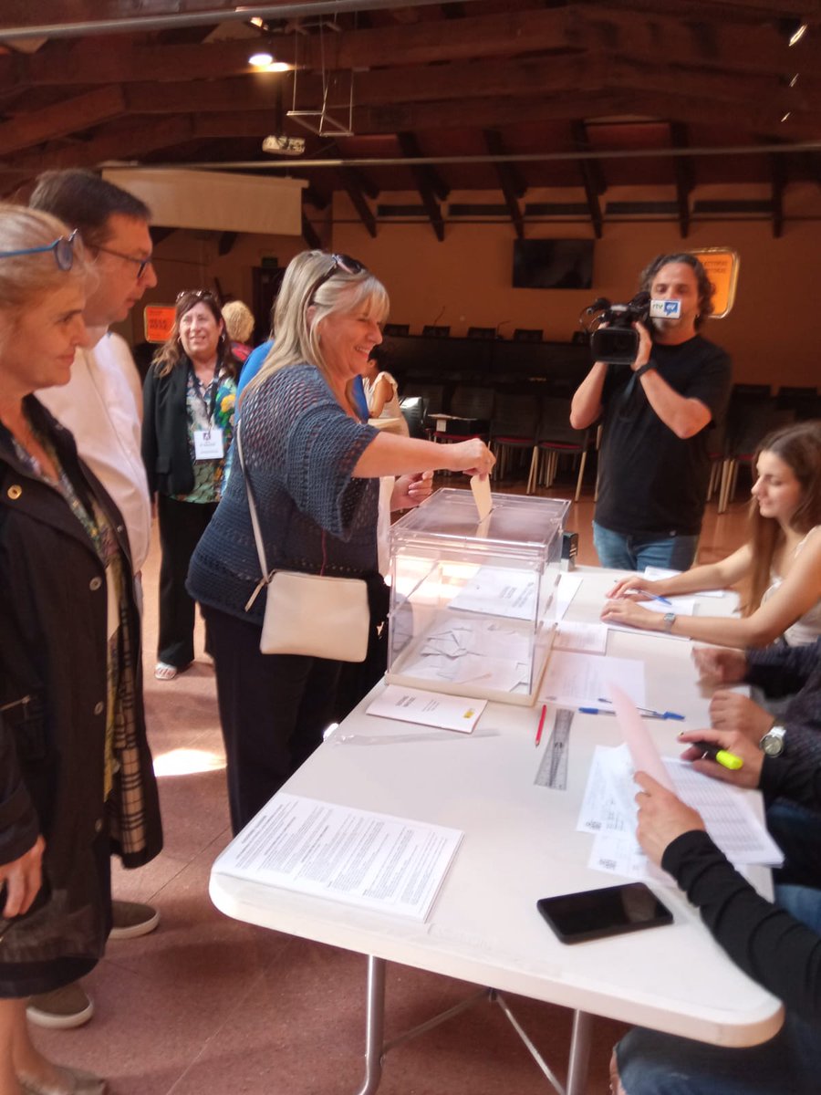 La cap de llista <a href="/AraElVendrell/">Ara El Vendrell Pacte Local</a> Lídia Rodríguez ja ha votat
<a href="/AraPacteLocal/">Ara Pacte Local</a>