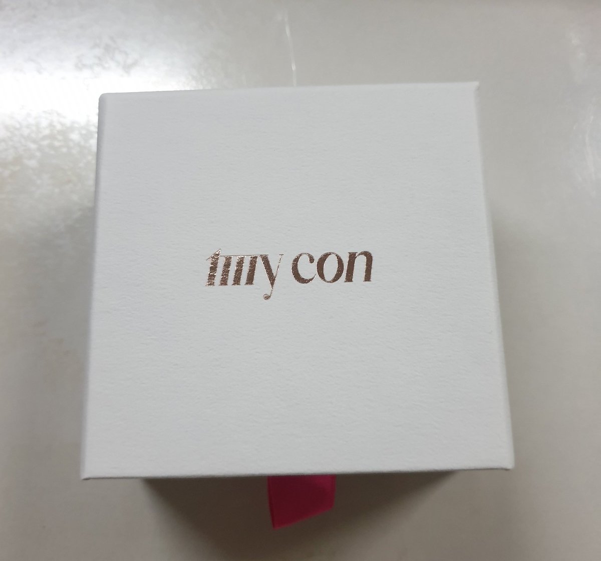 hyelionmoo's tweet image. ได้รับของแล้วนะคะ ถึงเร้วจนตกใจเลยค่าา ห่อได้แน่นมาก ไม่ผิดหวังเลยค่ะ 😂 ขอบคุณมากๆนะคะะ @KStore_th 🙏 #KstoreReview