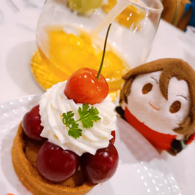 おりちゃんとアフタヌーンティー行ってきた 美味しいし可愛かったよ～ 推しが尊い!楽しかった