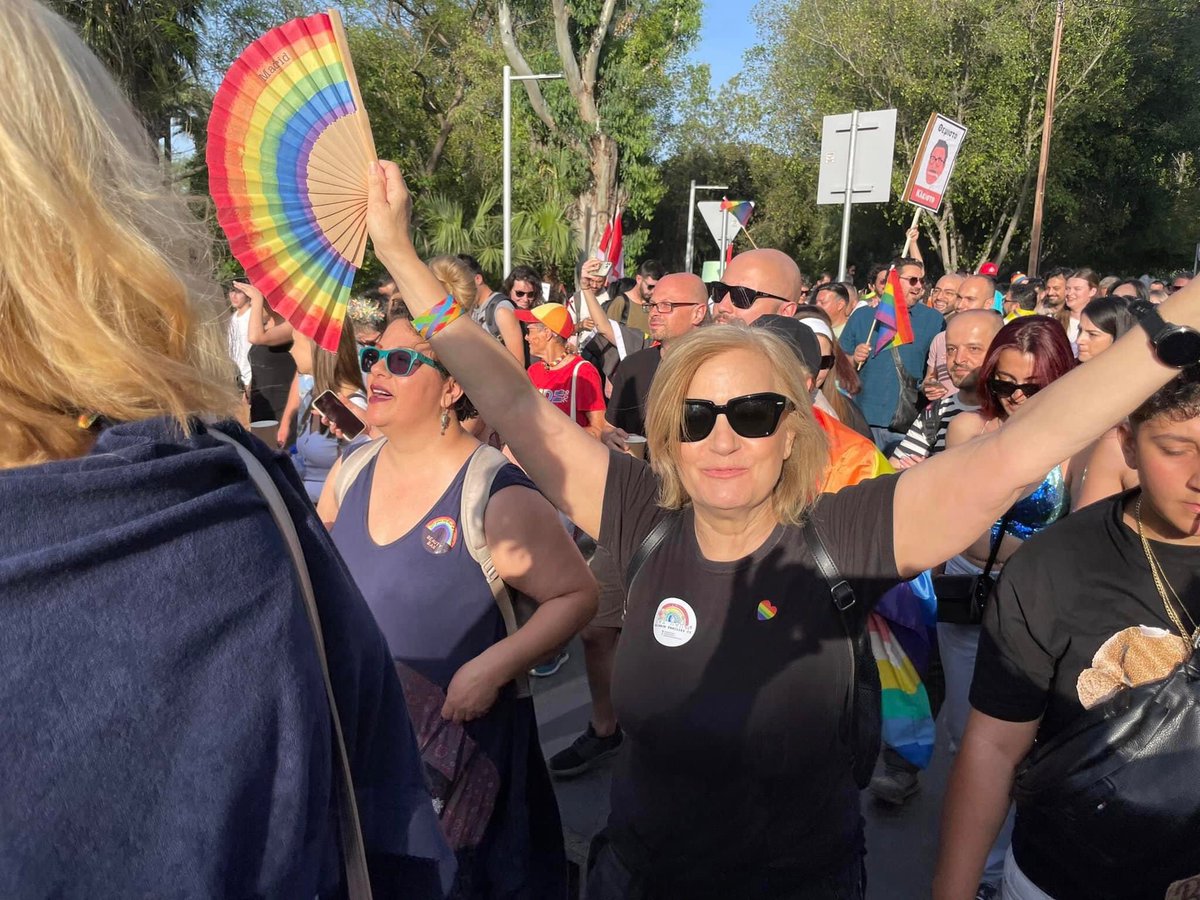 ElinaKolokotro1's tweet photo. 🏳️‍🌈Cyprus Pride 2023 ❤️🧡💛💚💙💜 #togetherWeThrive 
#HumanRightsDefenders 
@AAttalides @efixanthou @Xaralambidou https://t.co/IqZmf39zzY