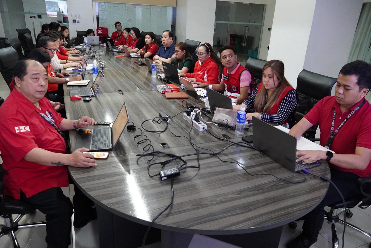 philredcross tweet picture