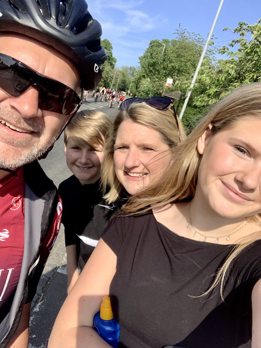 physio76's tweet photo. Ride London 🚲 #ridelondon https://t.co/xHeVnhjDC8