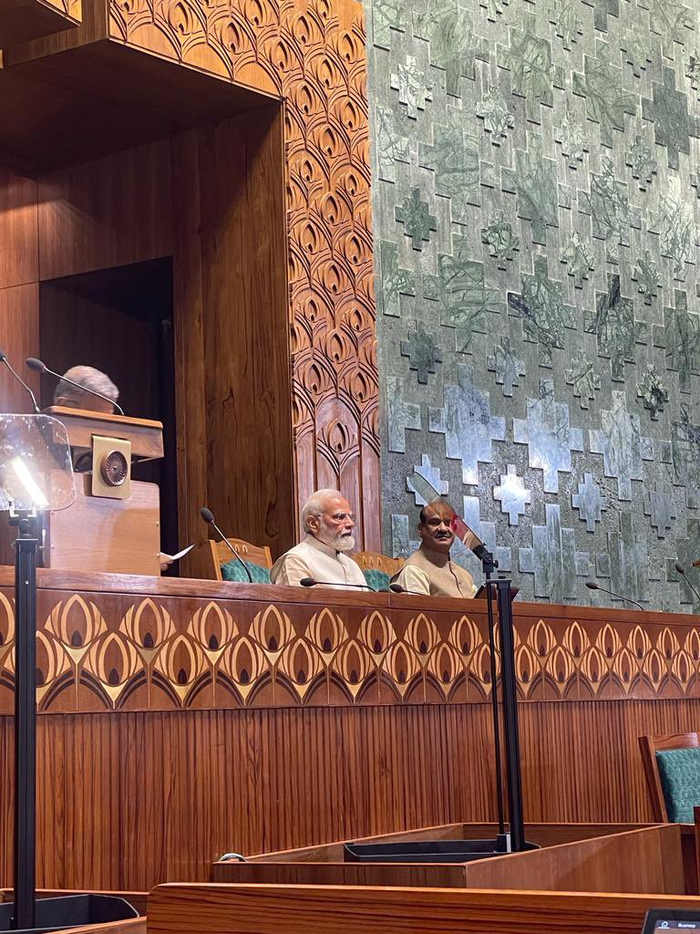 Jyotiraditya M. Scindia tweet media