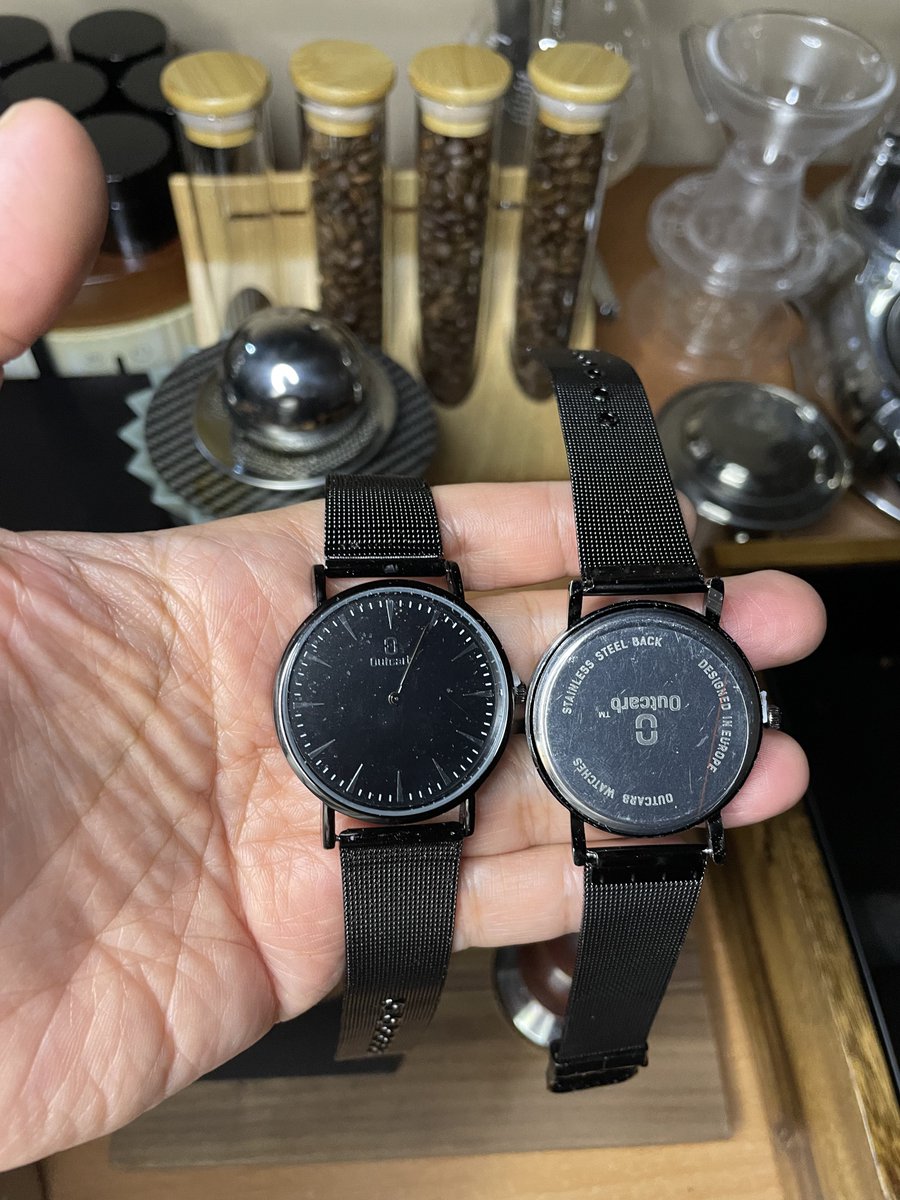 RT
Reply pake jam di tangan kanan apa kiri
Diundi paling cepat besok 20:00