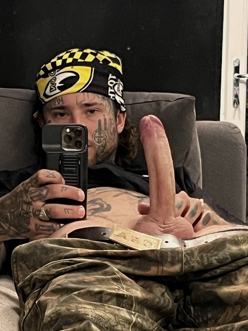 Yung North’s pics and videos